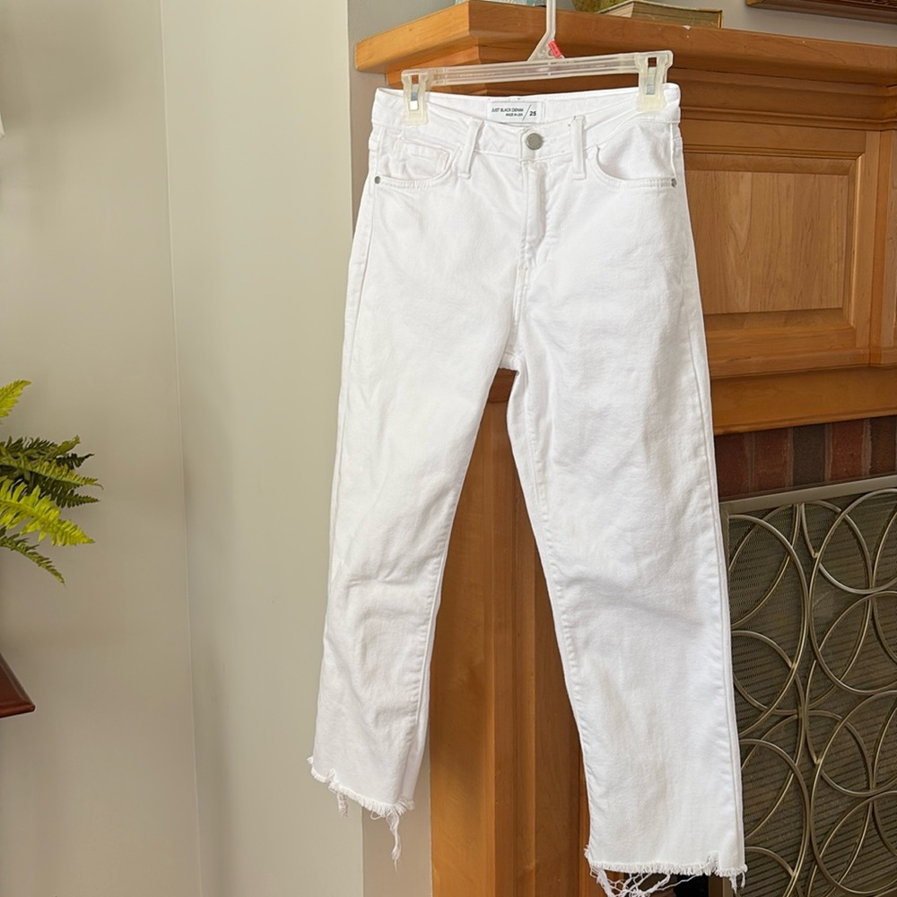 Just Black denim 25 straight leg raw him jeans white